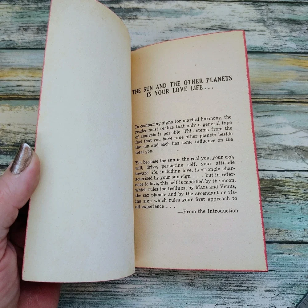 Pick Your Mate by‎ Astrology Pauline Messina 1970 Vintage Astrology PB HTF Rare